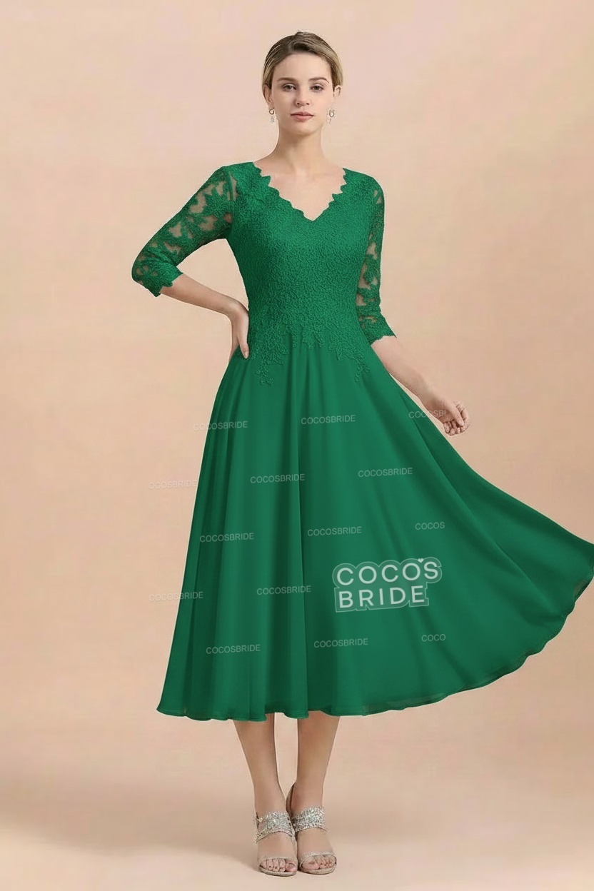 A-Line V-Neck 3/4 Sleeves Chiffon Short Mother Of The Bride Dresses With Lace