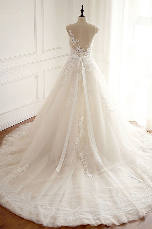 Stylish Long A-line Jewel Tulle Wedding Dress With Appliques Lace