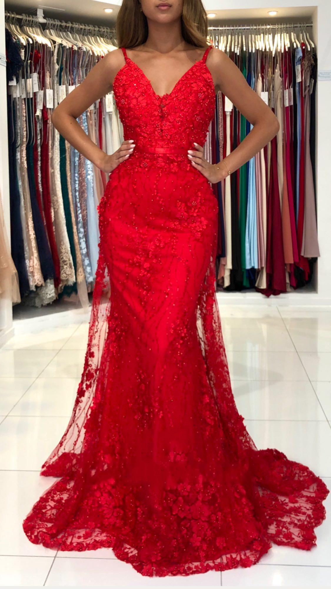 Long Mermaid V-neck Spaghetti Straps Backless Appliques Lace Prom Dress