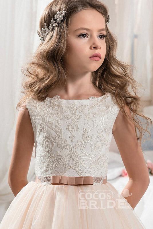 White Scoop Neck Sleeveless Ball Gown Flower Girls Dress