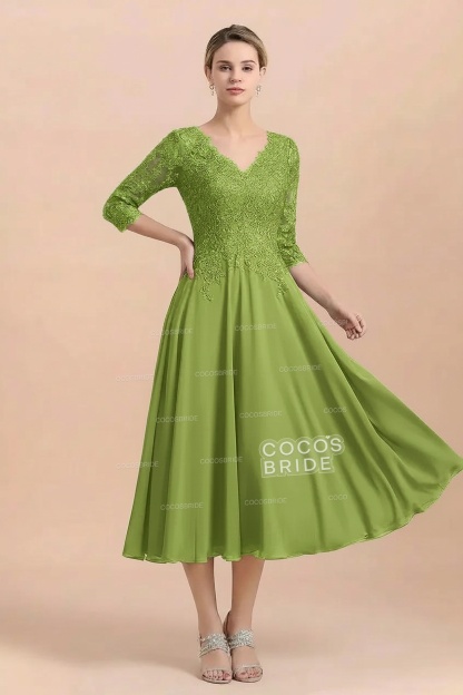 A-Line V-Neck 3/4 Sleeves Chiffon Short Mother Of The Bride Dresses With Lace