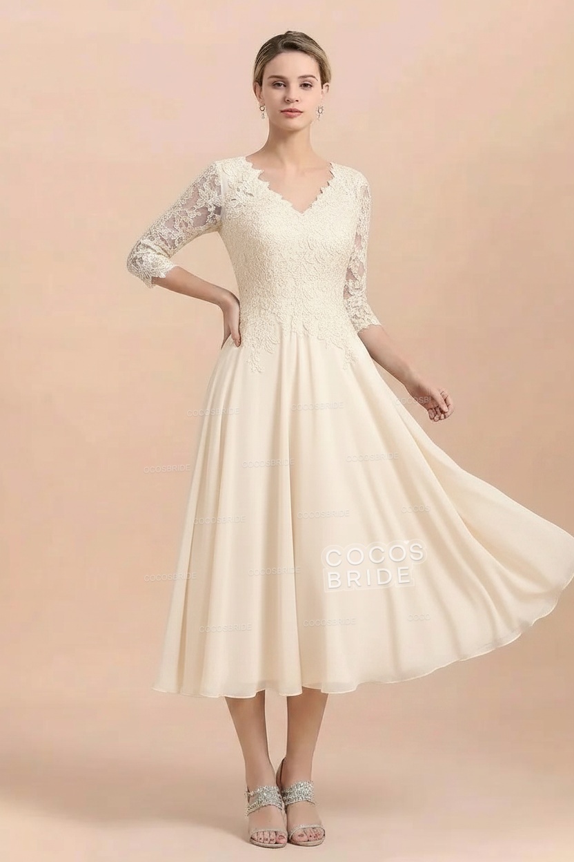 A-Line V-Neck 3/4 Sleeves Chiffon Short Mother Of The Bride Dresses With Lace