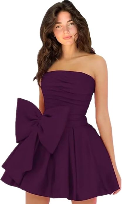 Chic Short A-line Sleeveless Strapless Ruched Lace Up Homecoming Dresses with Bow - CoCosBride