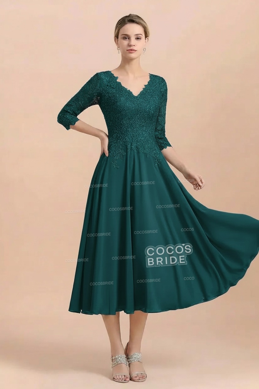 A-Line V-Neck 3/4 Sleeves Chiffon Short Mother Of The Bride Dresses With Lace