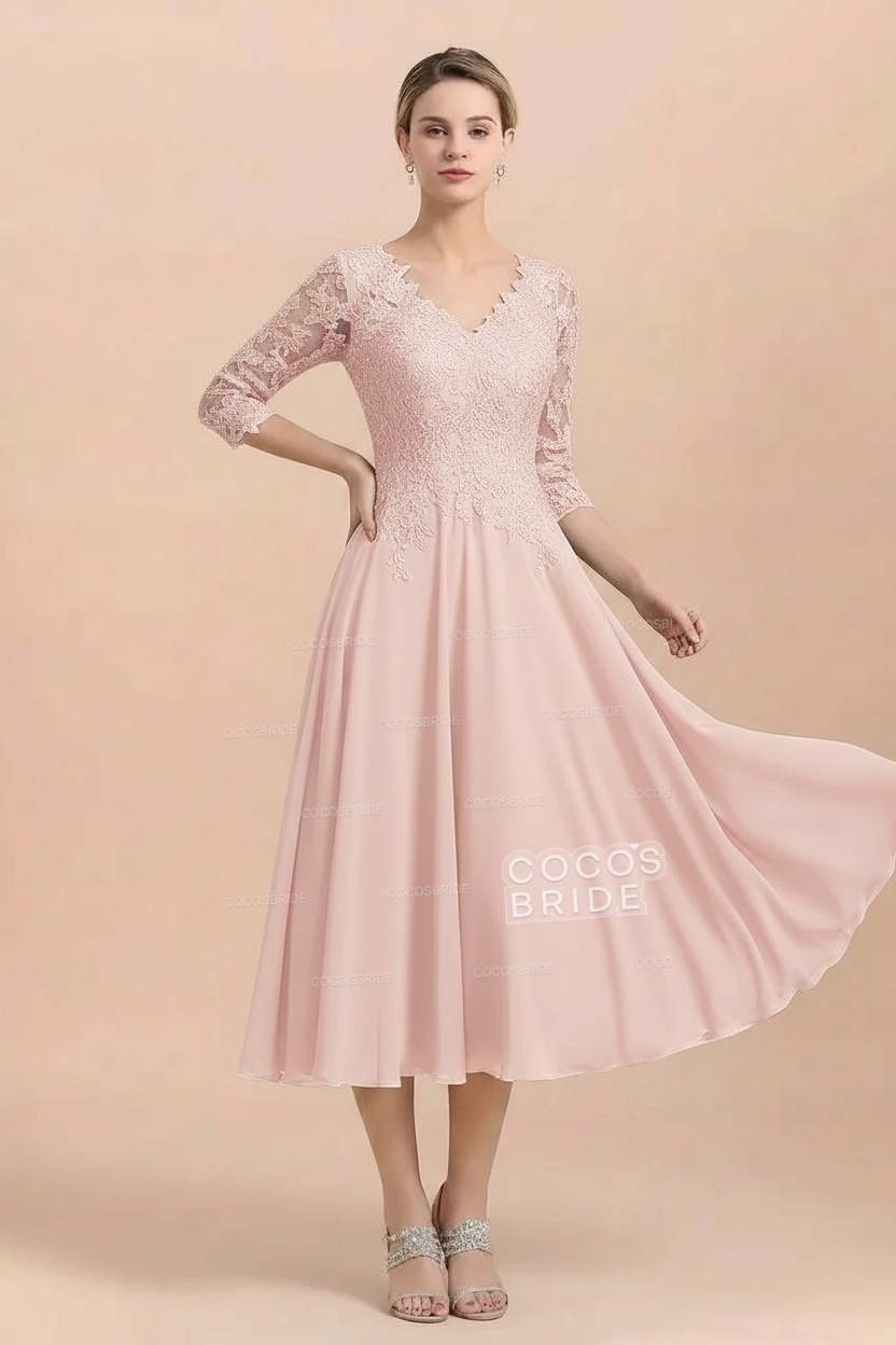 A-Line V-Neck 3/4 Sleeves Chiffon Short Mother Of The Bride Dresses With Lace