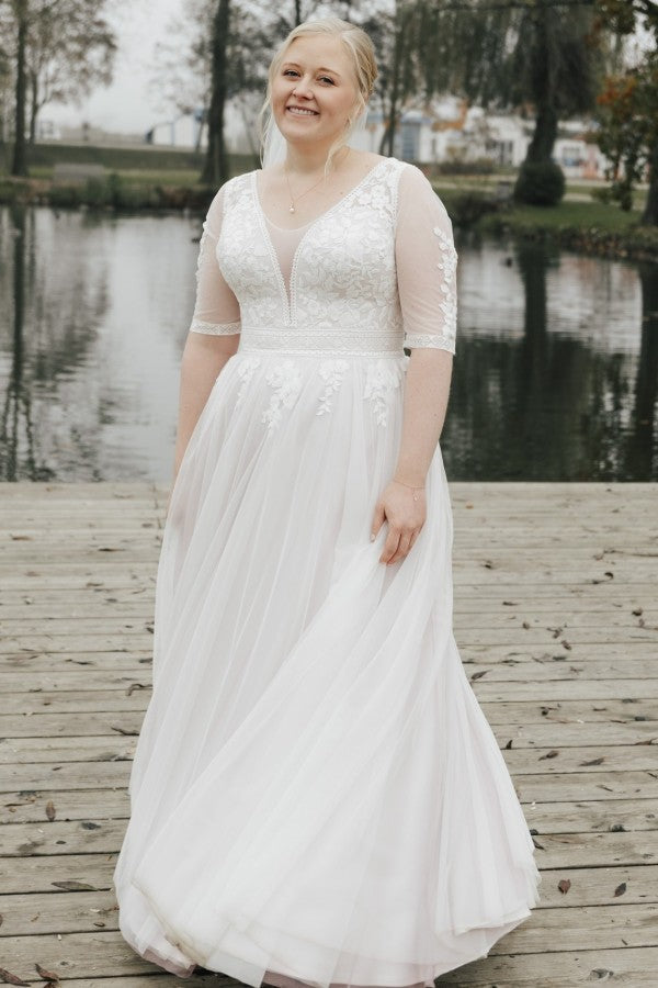 Cocosbride Simple Half Sleeves Plus Size A-line Lace Wedding Dresses