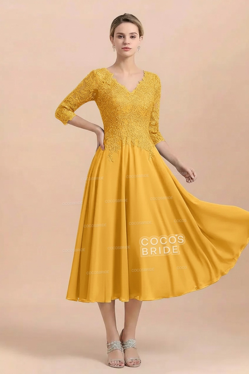 A-Line V-Neck 3/4 Sleeves Chiffon Short Mother Of The Bride Dresses With Lace