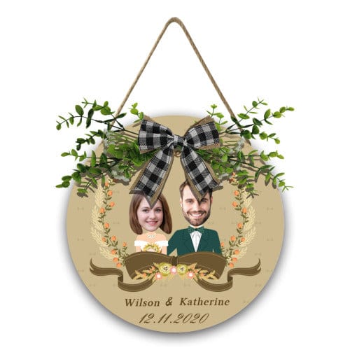 Custom Custom Date & Face & Name Couple Door Hanger Welcome Wood Circle Sign Round Welcome Sign Front Door Decor - YesCustom