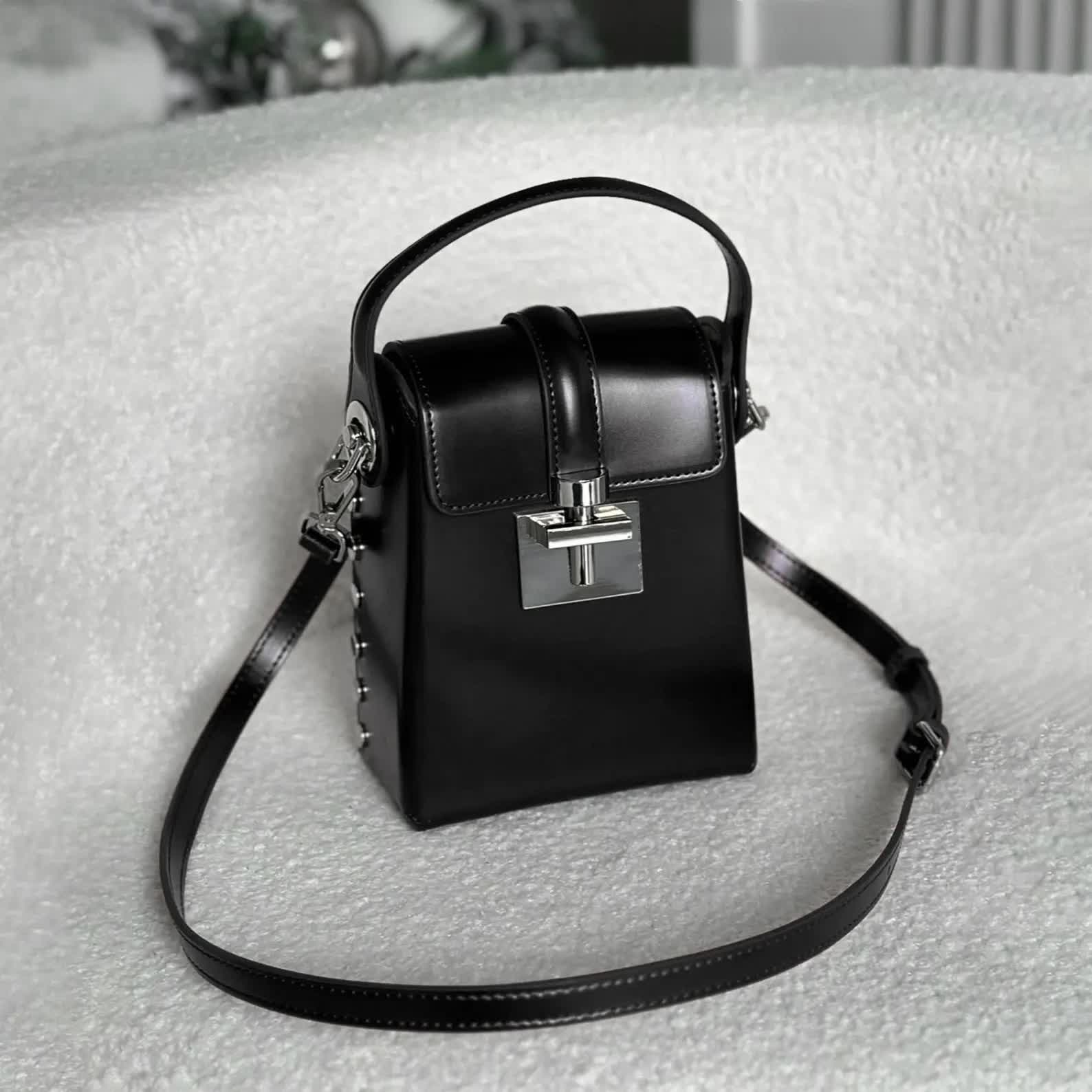 Leather Shoulder Bags, Leather Box Bag, Minimal Design Shoulder Bag