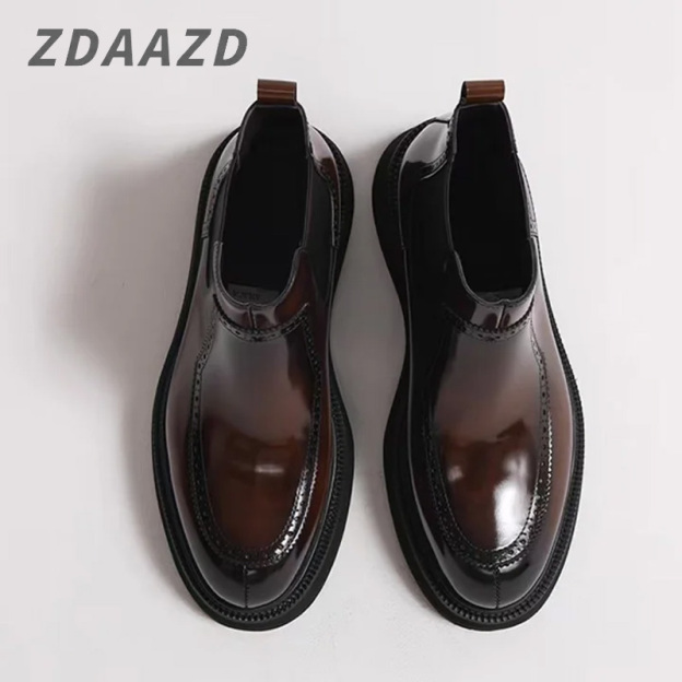 British-style casual leather boots