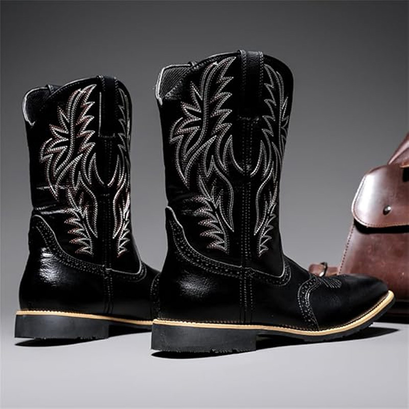 High-top embroidered vintage cowboy boots
