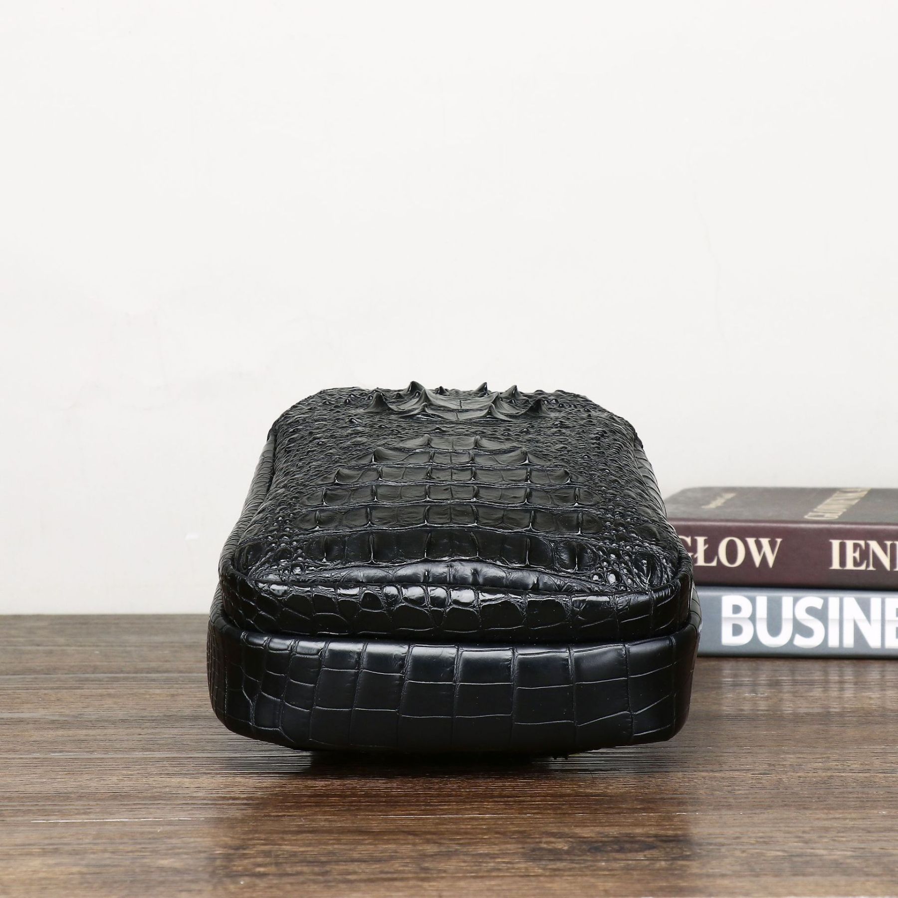 Crocodile Leather Chest Bag Shoulder Bag Slanting Cross Men's Bag-Zdaazd