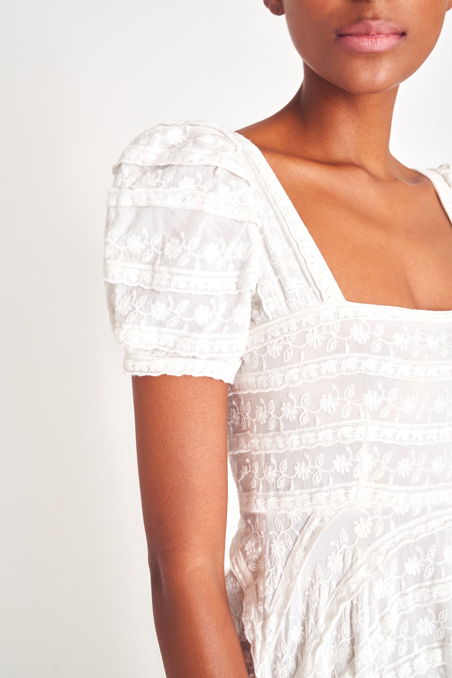 Ryan Catalina Lace Maxi Dress-morningim