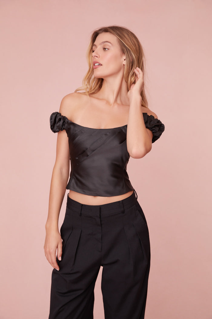 Ileana Off Shoulder Top-keyifs