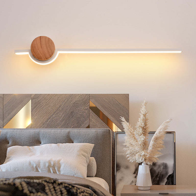 Edge Nordic Wall Lamp above bed