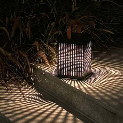 Orr Solar Outdoor Lamp - Modern Lattice Design