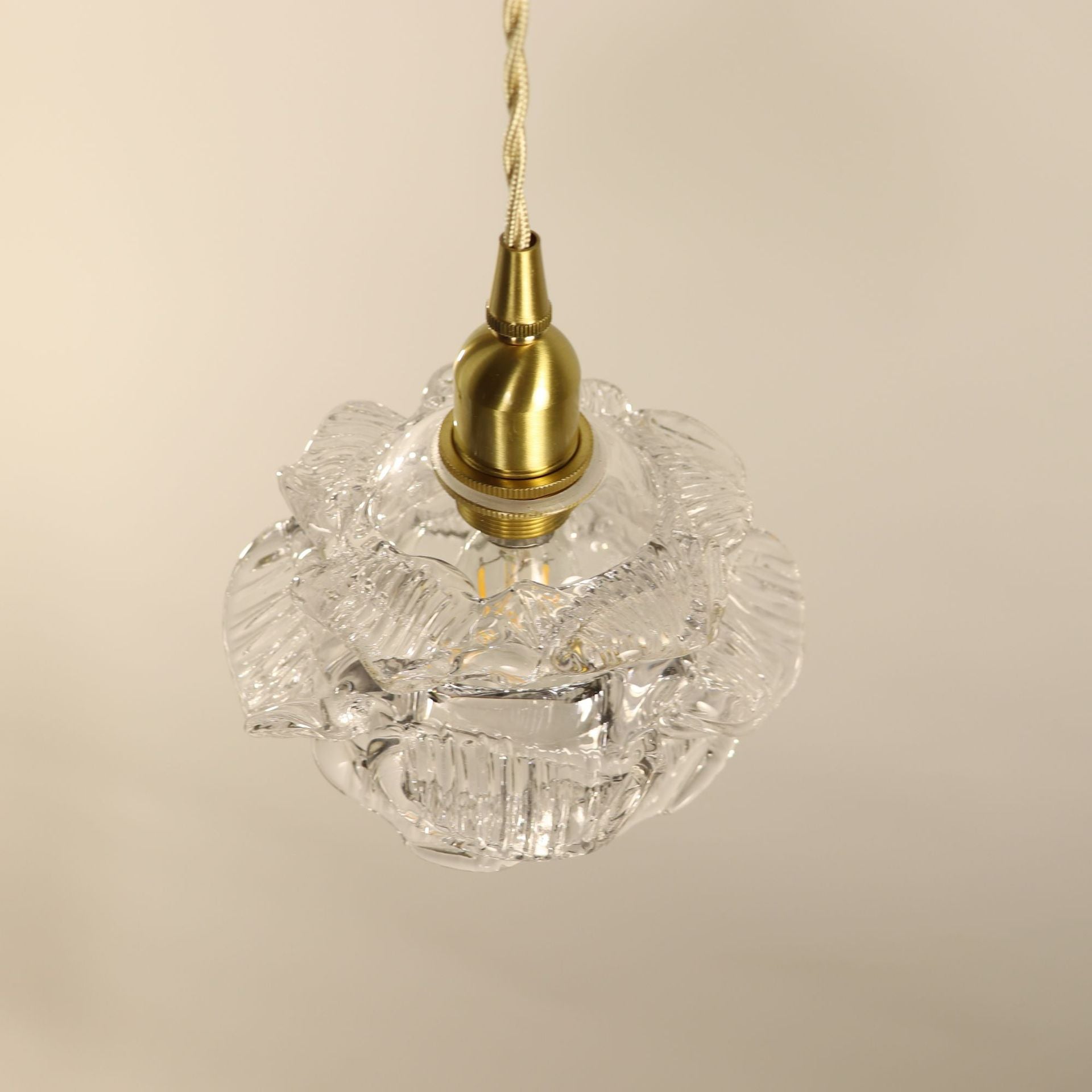 Clear glass Hailie pendant light with rose design