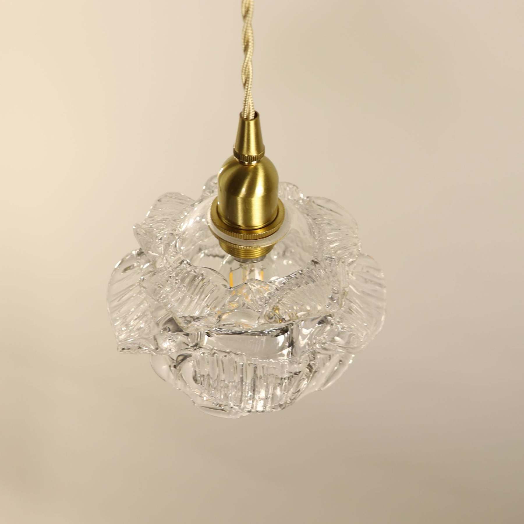 Clear glass Hailie pendant light with rose design
