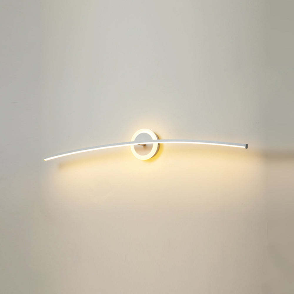 Leigh modern metal wall lamp, linear LED light.