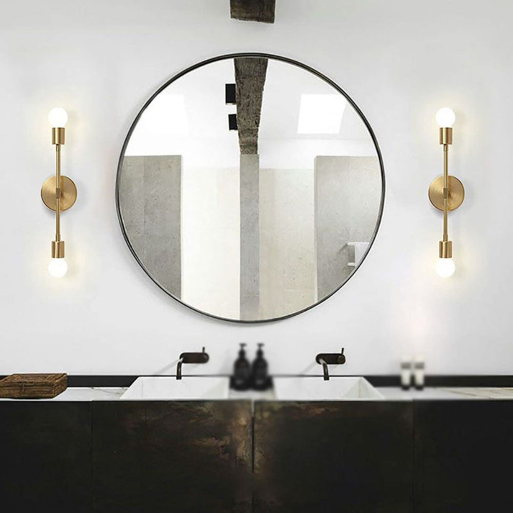 Alessio wall lamp in modern bathroom.