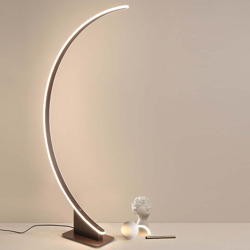 Las Sola Edge Floor Lamp: Modern Arched Lighting
