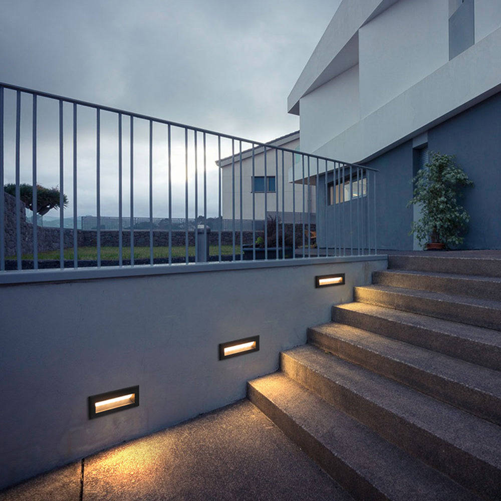 Modern deck lighting: Orr outdoor step lights