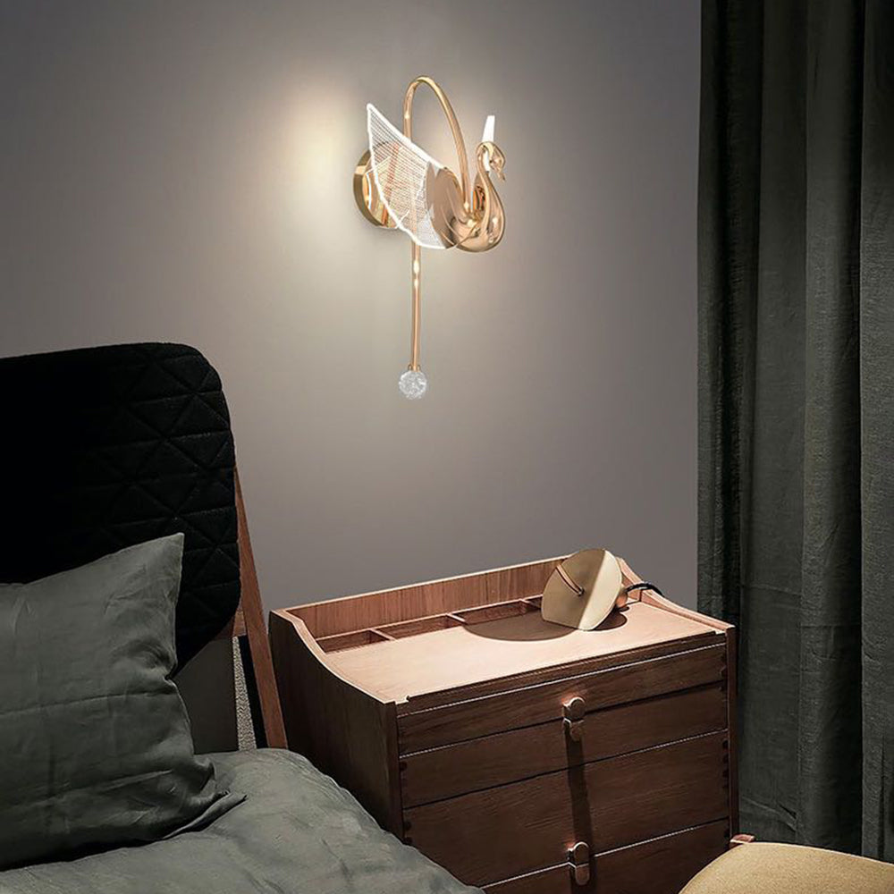 Art Deco swan wall lamp in a bedroom, Kady design
