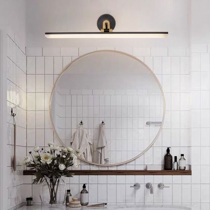 Brass Leigh Vanity Wall Lamp in Bathroom