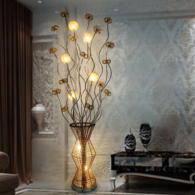 Bella Metal Vase Floor Lamp - Scandinavian Design