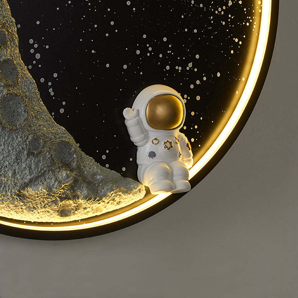 Astronaut moon wall lamp, modern lighting