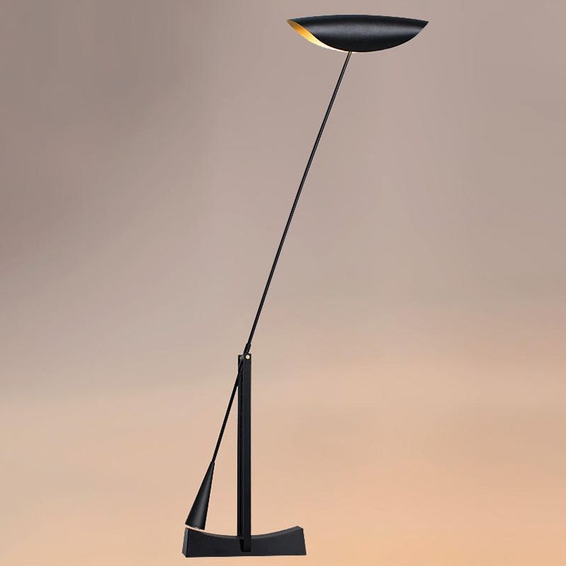 Modern bowl-shaped black metal floor lamp by Lassola
