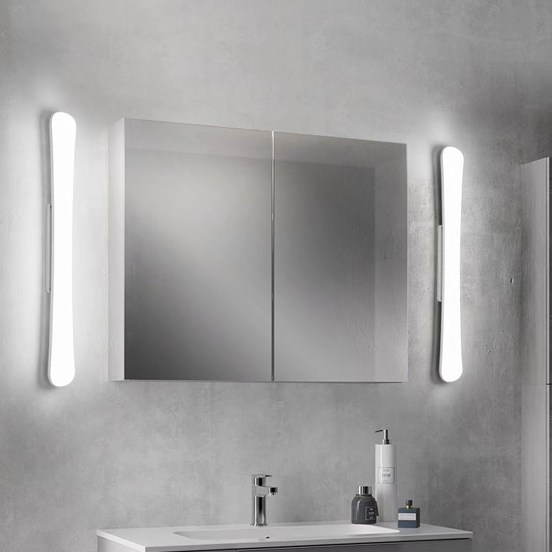 Edge Acrylic Vanity Wall Lamp in Modern Bathroom