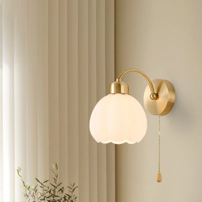 Ivory Lily Nordic flower wall lamp, bedroom lighting