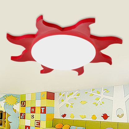 Red sun-shaped ceiling light in bedroom, Freja modern light