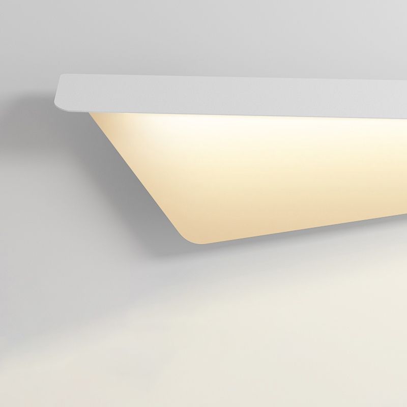 Leigh Fold Wall Lamp - Modern lighting design
