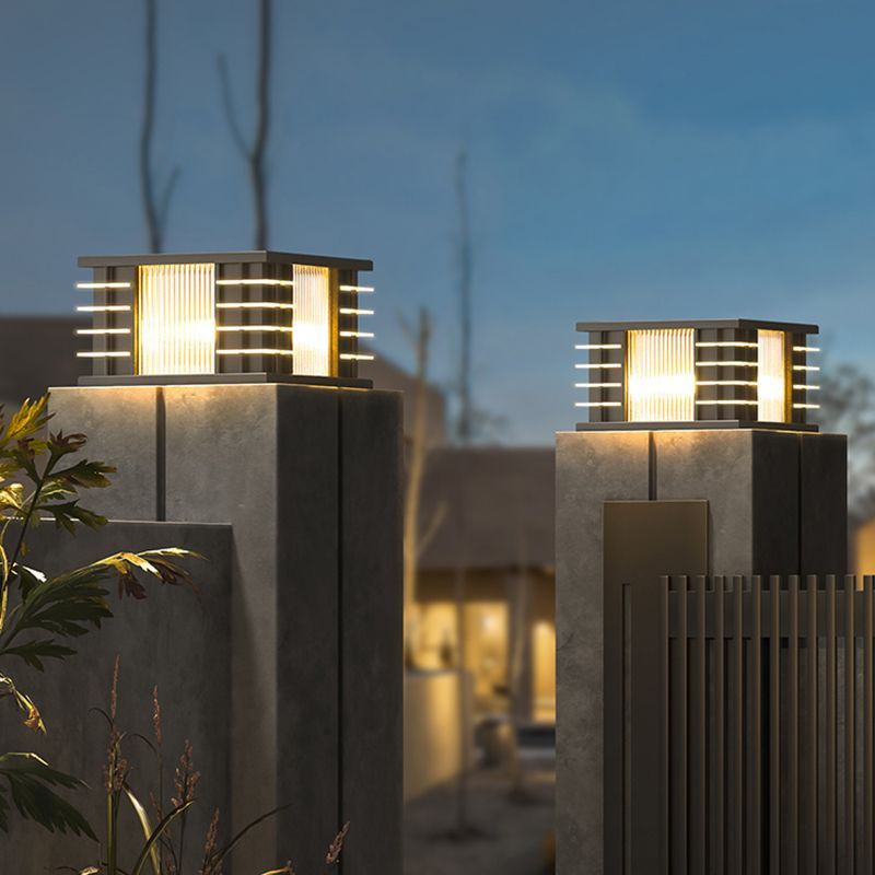 Riley Modern Solar Lamps for Outdoor Pillars