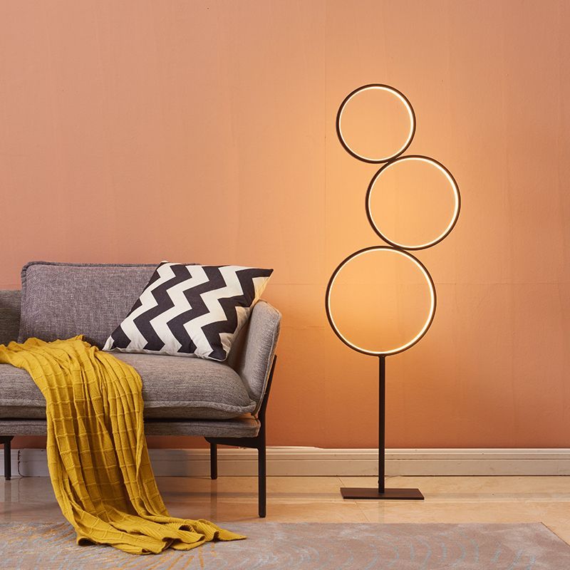 Arisha ring floor lamp in living room