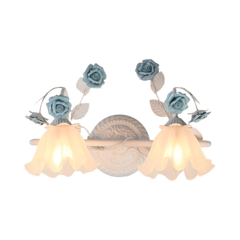 Félicie vintage flower wall lamp with blue roses
