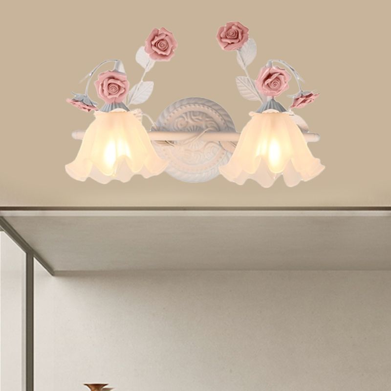 Félicie flower wall lamp with pink roses