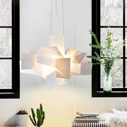 Geometric white pendant light in a modern interior, Renée style