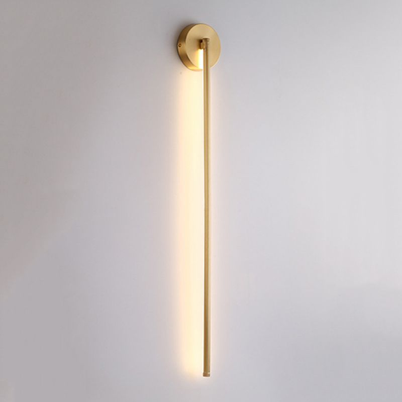 Modern gold wall lamp, linear design, Lassola lighting