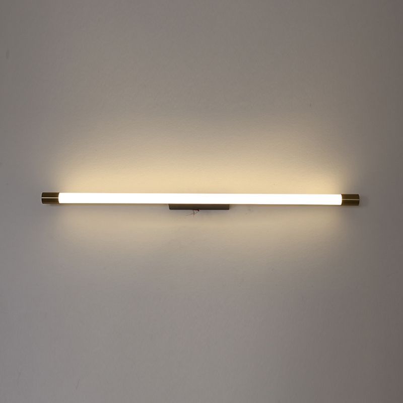 Modern Edge Vanity Wall Lamp - Metal and Acrylic Lighting