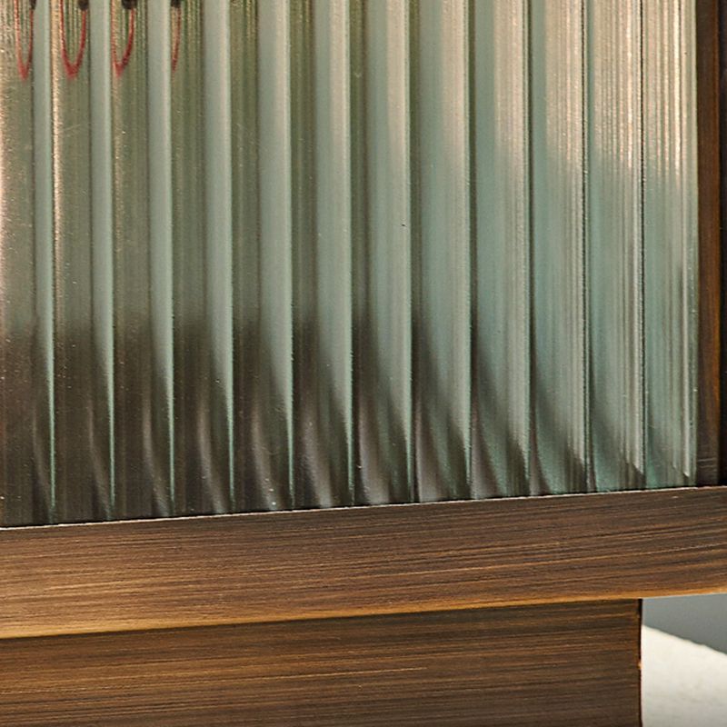 Riley outdoor pillar light, close up of glass panel detail