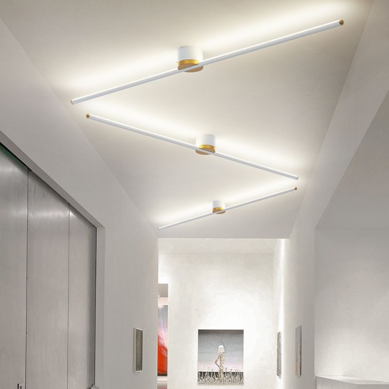 Modern edge linear ceiling light in hallway, Las Sola lighting
