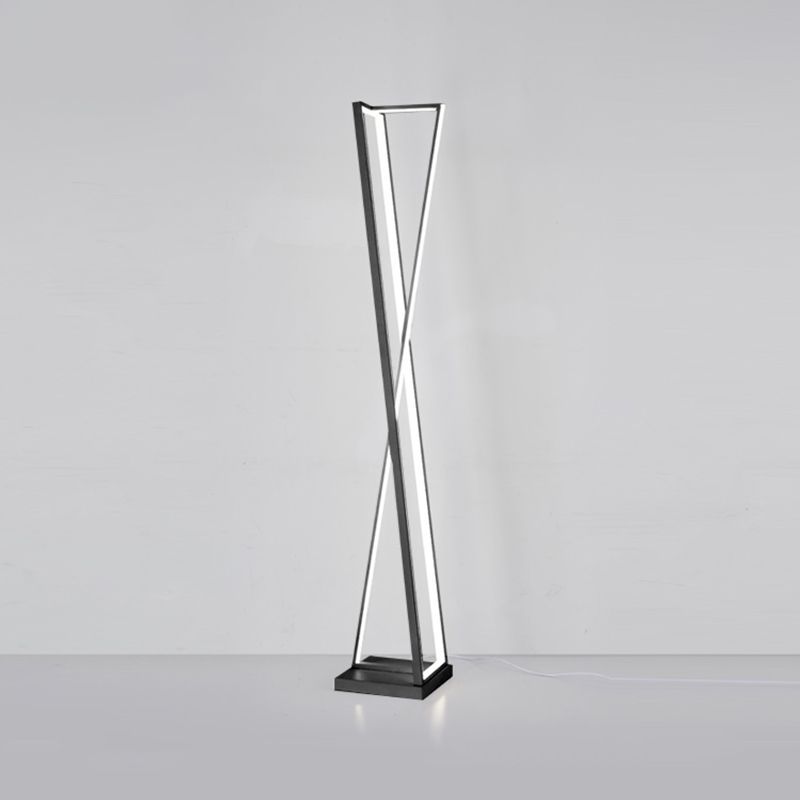Edge floor lamp, modern triangle lighting, Las Sola.