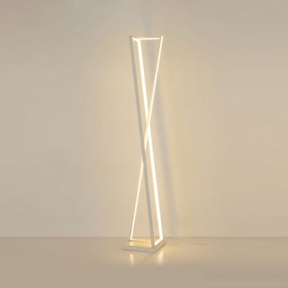 Las Sola Edge Linear Floor Lamp - Modern triangle lighting.