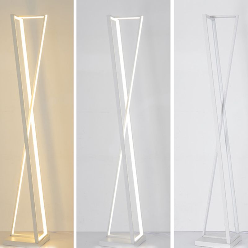 Las Sola Edge floor lamp: triangle modern lighting options.