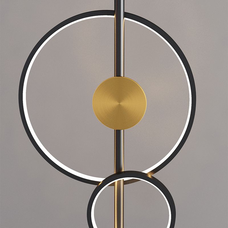 Arisha Ring Floor Lamp: Modern Geometric Lighting