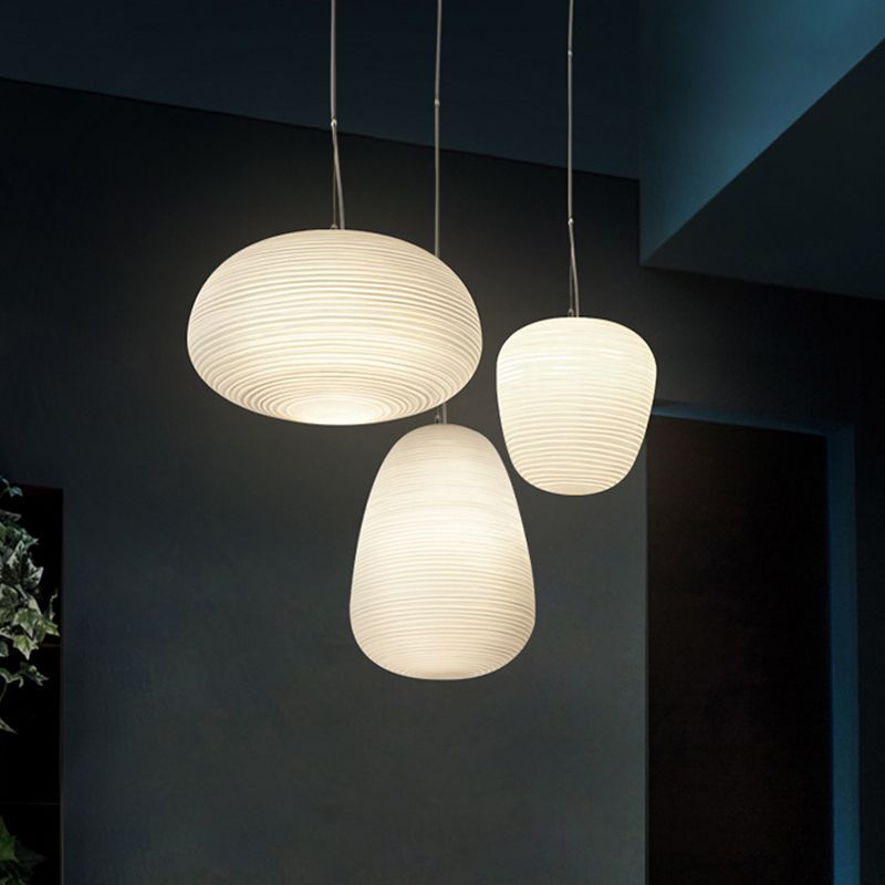 White pebble-shaped Renée pendant lights, Lassola