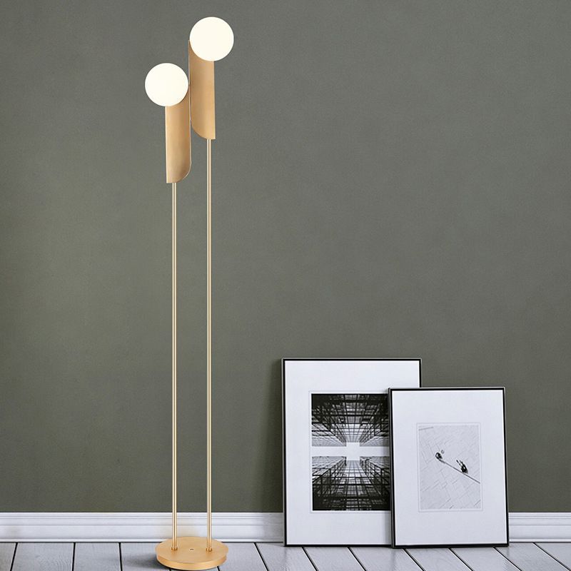 Gold Salgado floor lamp with minimalist design